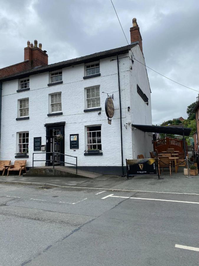 Old New Inn, Llanfyllin Exteriér fotografie